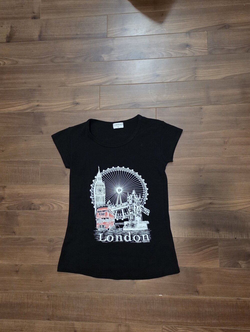 Vintage Y2K Black 'London' Graphic Tee